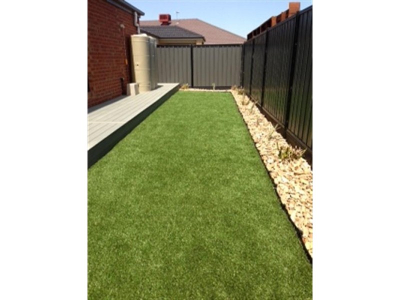 5 Glenbrae Street, Craigieburn VIC 3064
