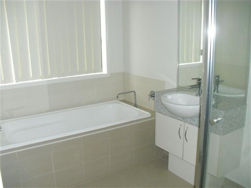 25 Greenham Avenue, Craigieburn VIC 3064