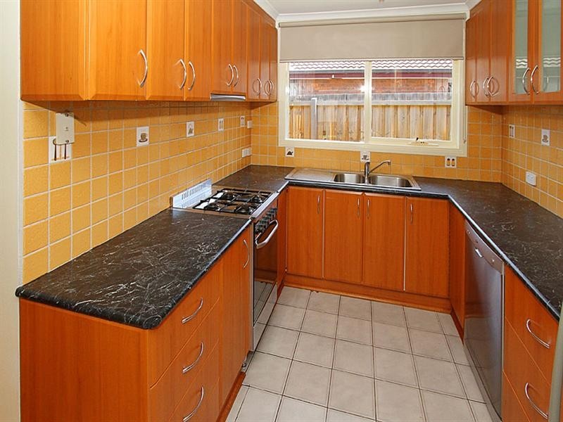 5 Rokeby Crescent, Craigieburn VIC 3064