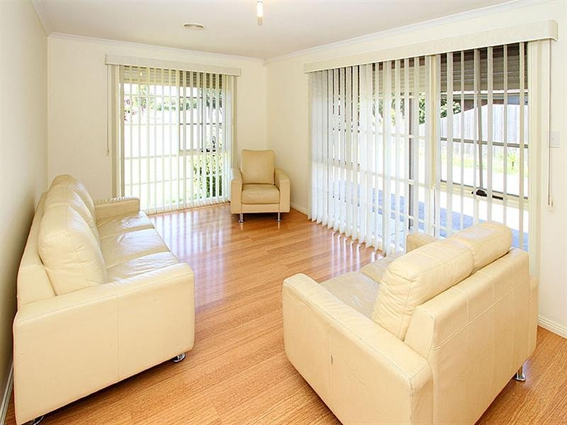 5 Rokeby Crescent, Craigieburn VIC 3064