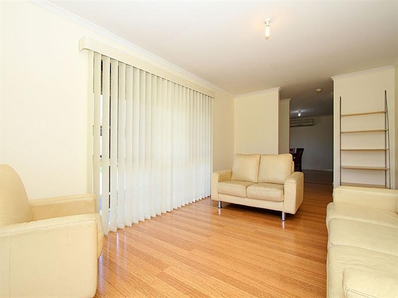 5 Rokeby Crescent, Craigieburn VIC 3064