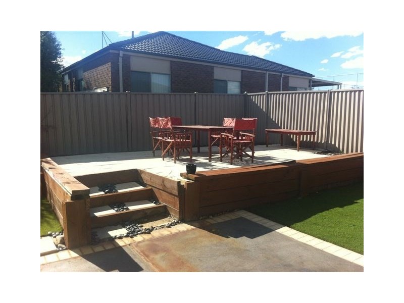 45 Bowral Loop, Craigieburn VIC 3064