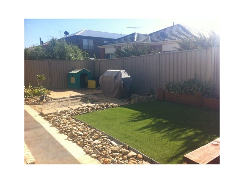 45 Bowral Loop, Craigieburn VIC 3064