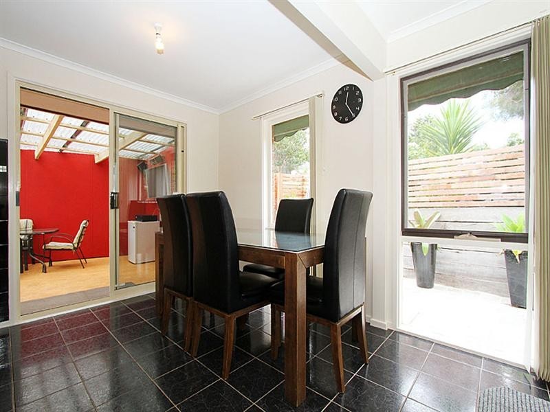 32 Axminster Drive, Craigieburn VIC 3064