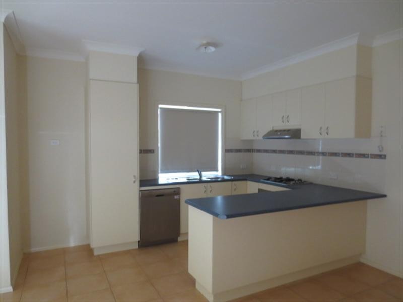 5 Ballarat Court, Craigieburn VIC 3064