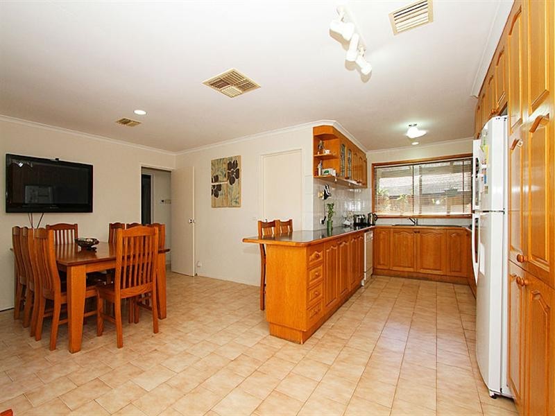 3 Rokeby Crescent, Craigieburn VIC 3064