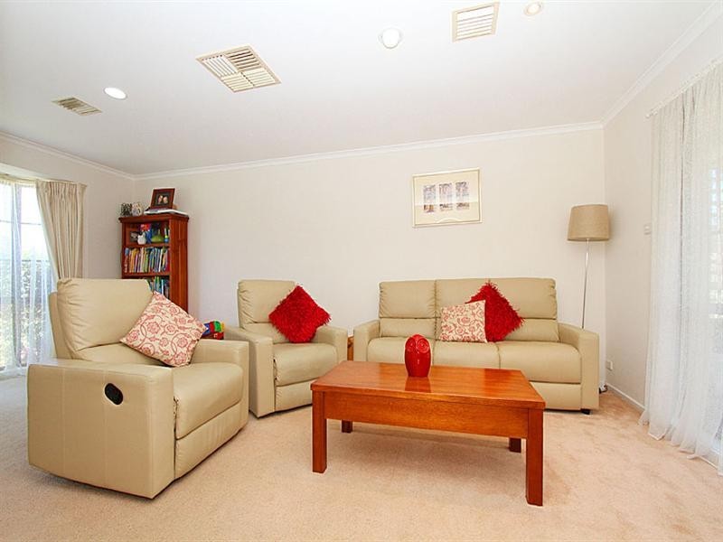 3 Rokeby Crescent, Craigieburn VIC 3064