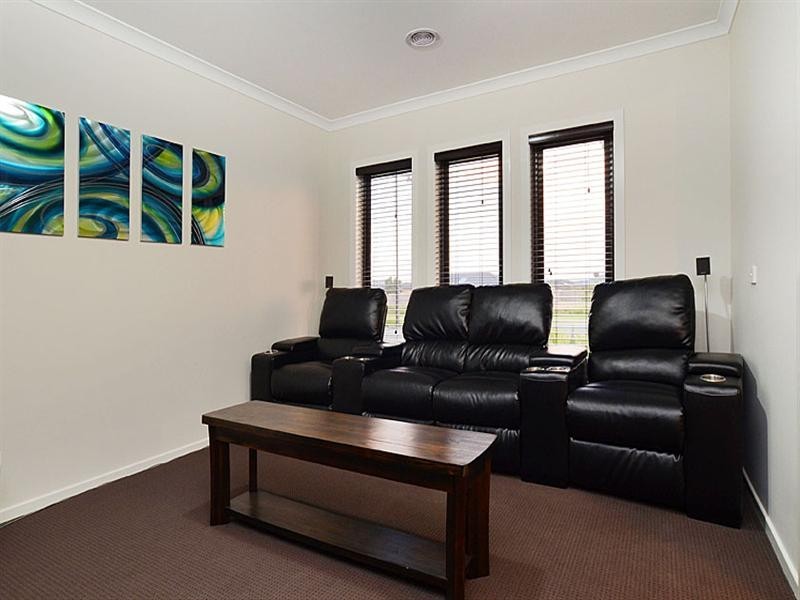 17 Lithgow Street, Beveridge VIC 3753