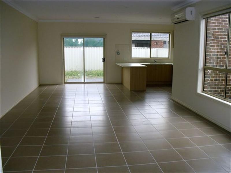 18 Classic Place, Craigieburn VIC 3064