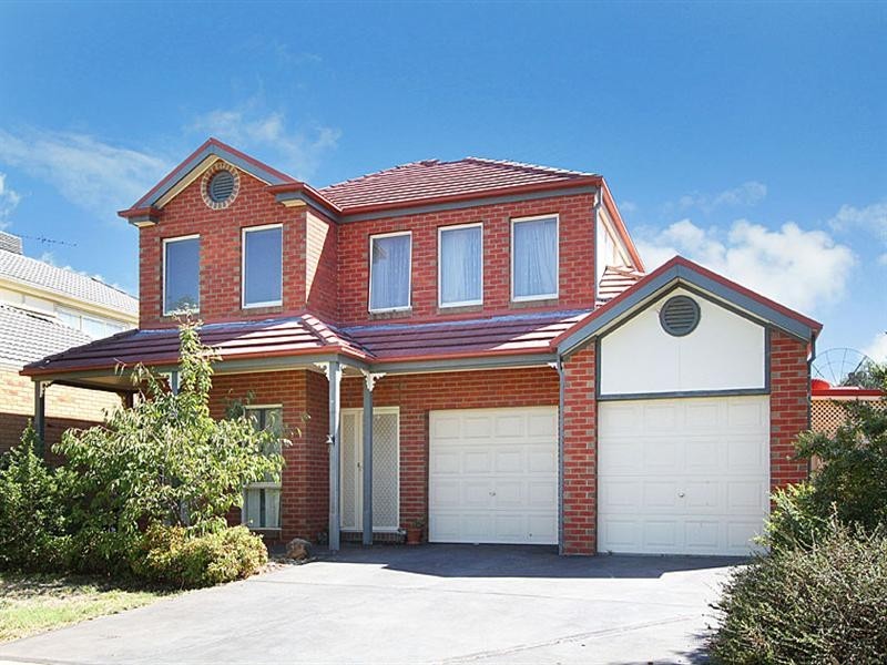 8 Gardenia Close, Craigieburn VIC 3064