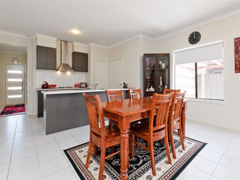 41 Middlesborough Drive, Craigieburn VIC 3064