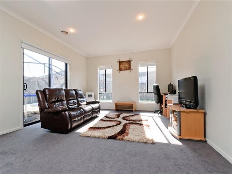 41 Middlesborough Drive, Craigieburn VIC 3064