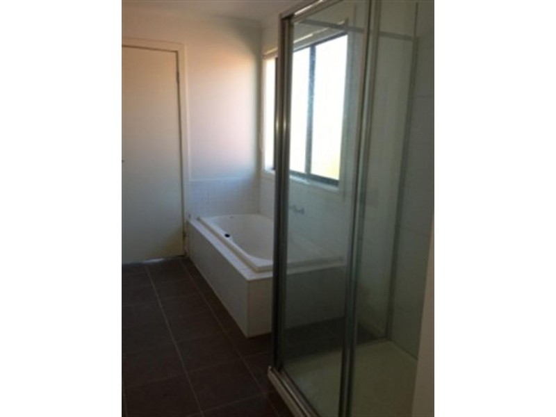 14 Ballarat Court, Craigieburn VIC 3064