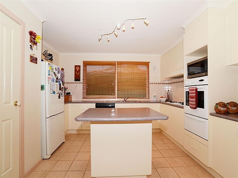 37 Exmouth Road, Craigieburn VIC 3064