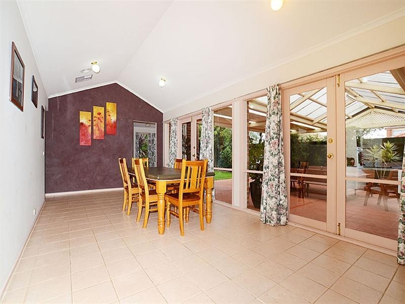 37 Exmouth Road, Craigieburn VIC 3064