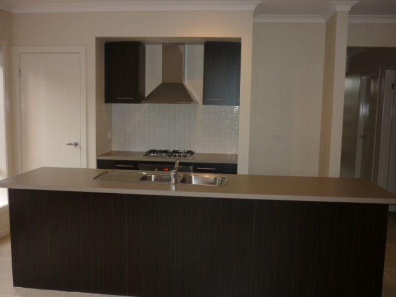 12 Humber Street, Craigieburn VIC 3064