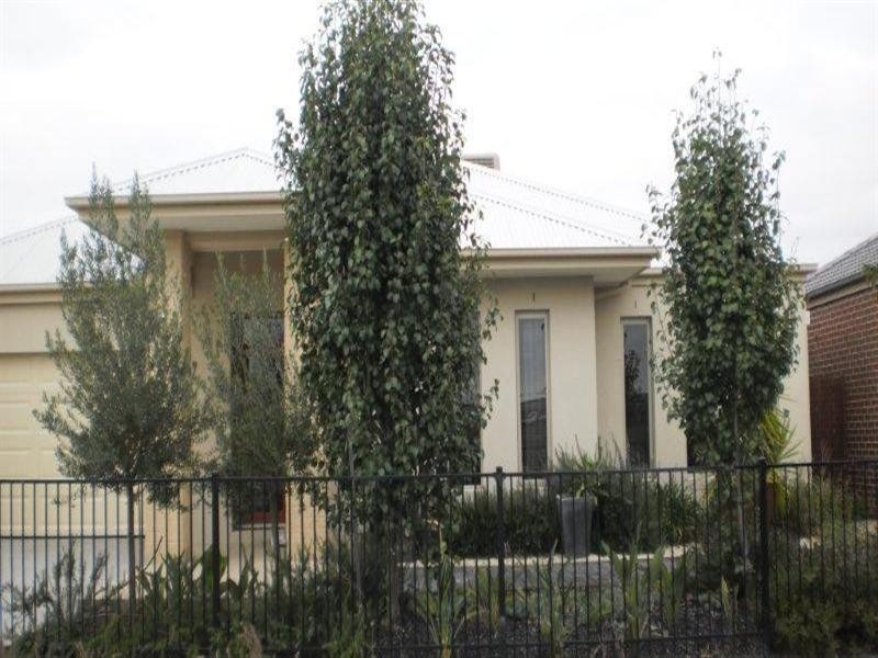 10 Madison Drive, Craigieburn VIC 3064