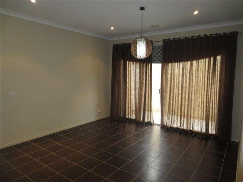 10 Madison Drive, Craigieburn VIC 3064