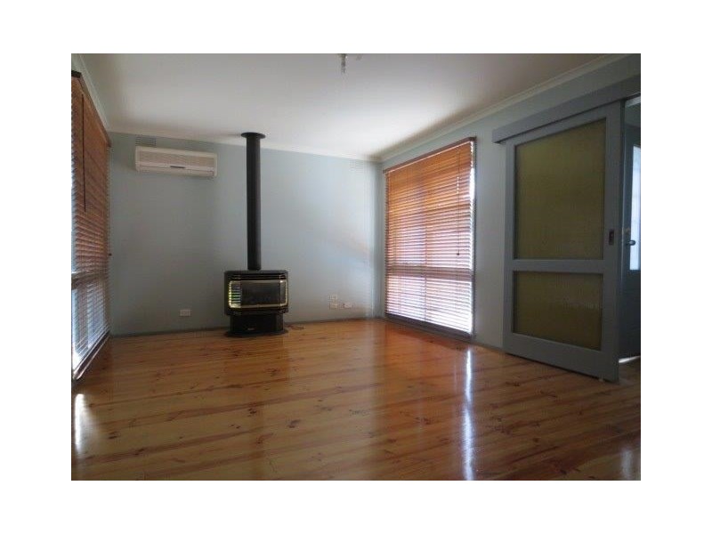 4 Harper Close, Craigieburn VIC 3064