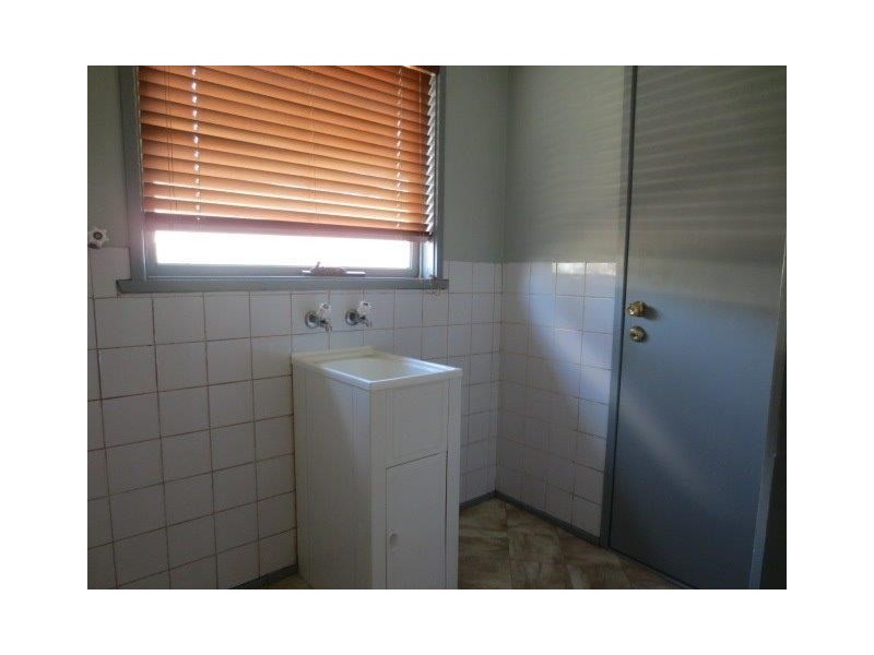 4 Harper Close, Craigieburn VIC 3064