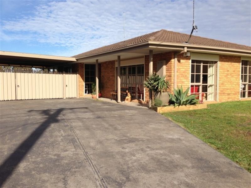 5 Rokeby Crescent, Craigieburn VIC 3064