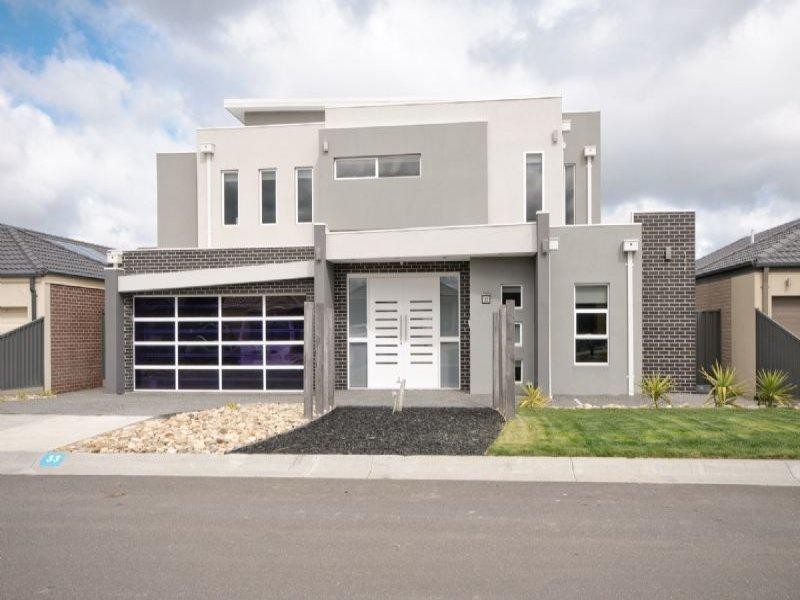 33 Corringa Way, Craigieburn VIC 3064