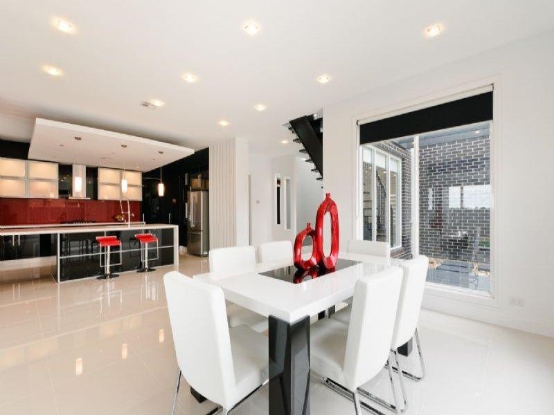 33 Corringa Way, Craigieburn VIC 3064