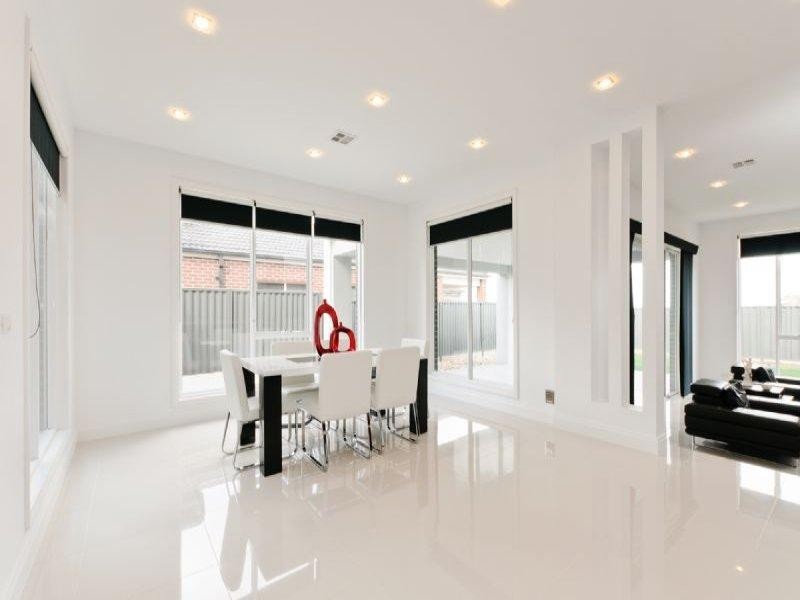 33 Corringa Way, Craigieburn VIC 3064