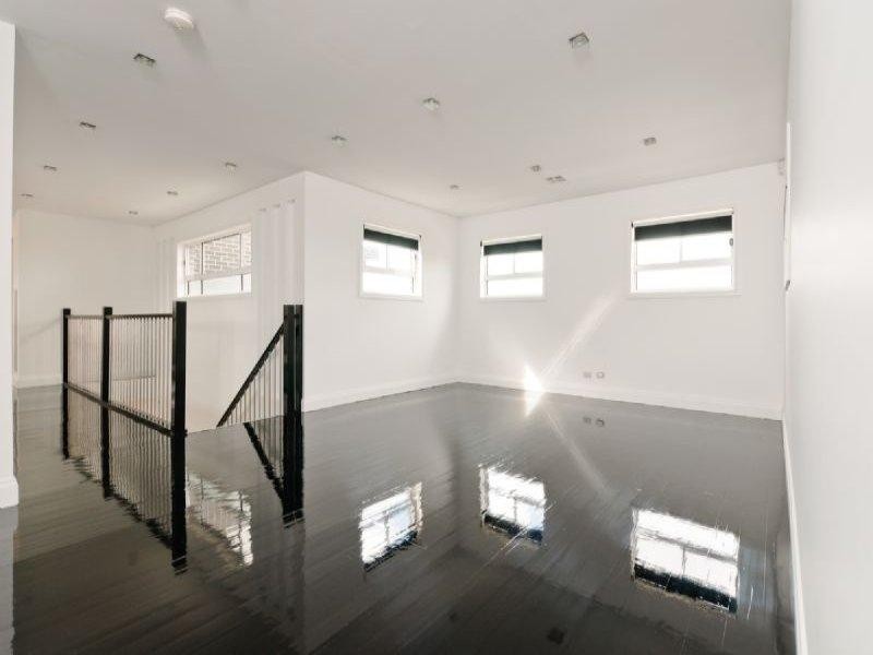 33 Corringa Way, Craigieburn VIC 3064