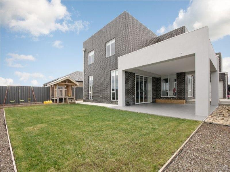 33 Corringa Way, Craigieburn VIC 3064