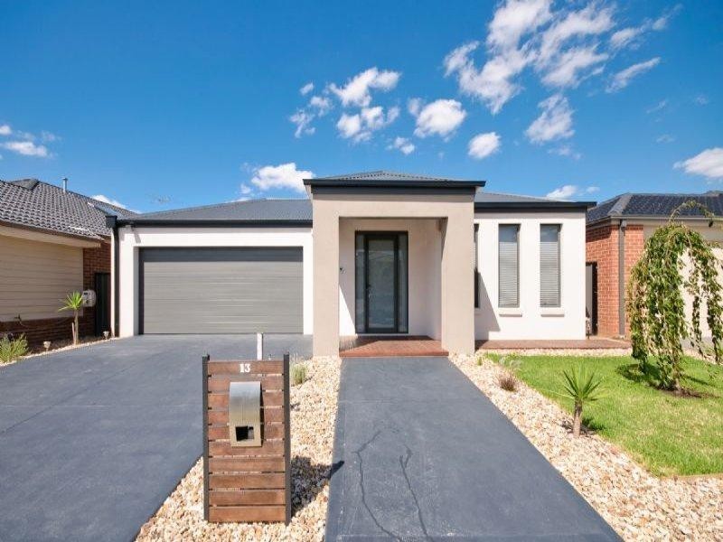 13 Arapiles Avenue, Craigieburn VIC 3064