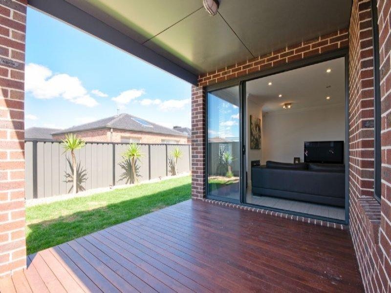 13 Arapiles Avenue, Craigieburn VIC 3064