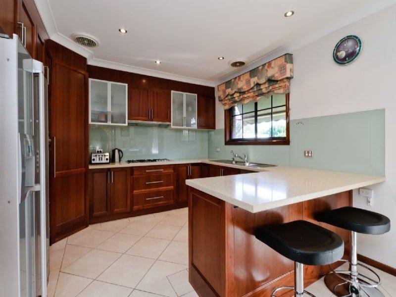 13 Pines Way, Craigieburn VIC 3064