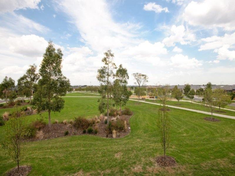 12 Andover Lane, Craigieburn VIC 3064