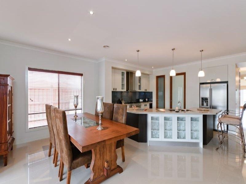 25 Cascade Terrace, Craigieburn VIC 3064