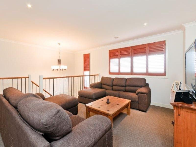 25 Cascade Terrace, Craigieburn VIC 3064