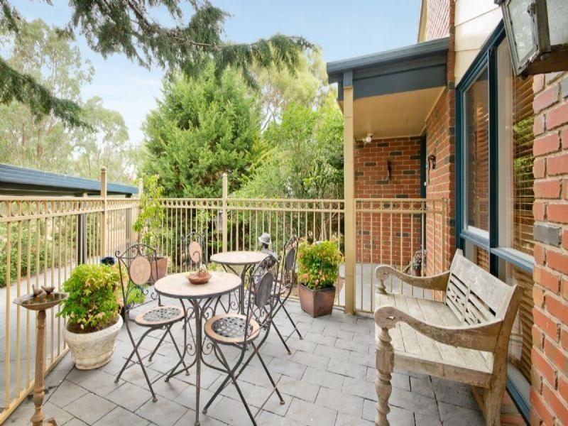 11 Haite Place, Roxburgh Park VIC 3064