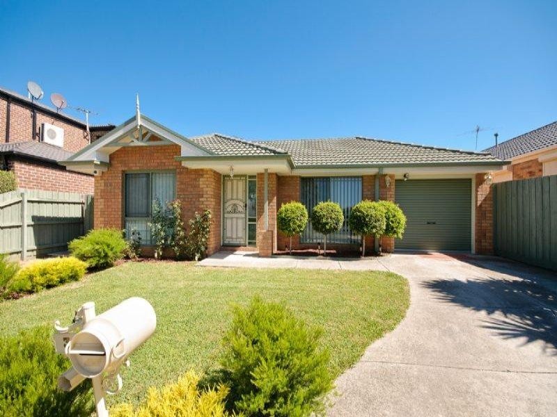 38 Statesman Avenue, Roxburgh Park VIC 3064