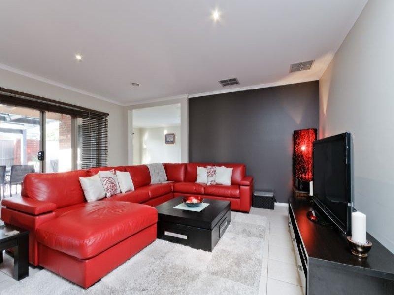 36 Bowral Loop, Craigieburn VIC 3064