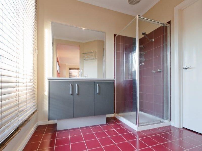 36 Bowral Loop, Craigieburn VIC 3064