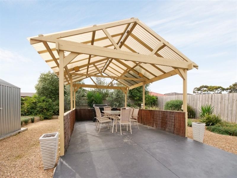 3 Bingin Place, Craigieburn VIC 3064