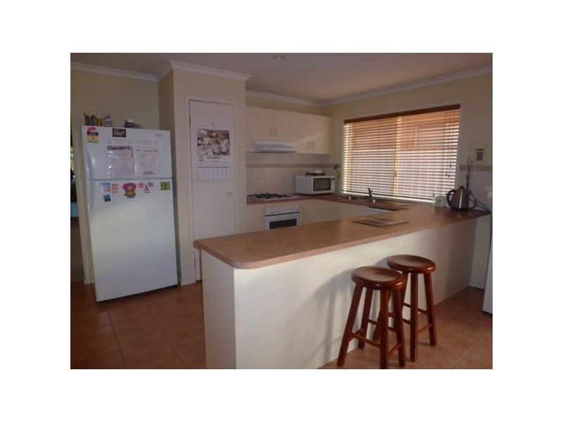 17 Castlebury Place, Craigieburn VIC 3064