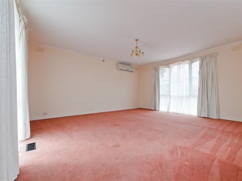 19 Lee Street, Craigieburn VIC 3064