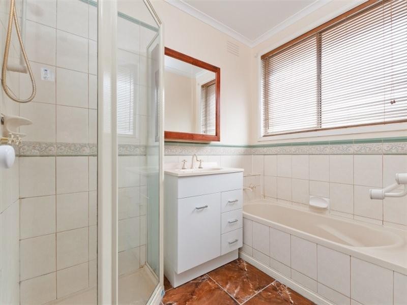 19 Lee Street, Craigieburn VIC 3064