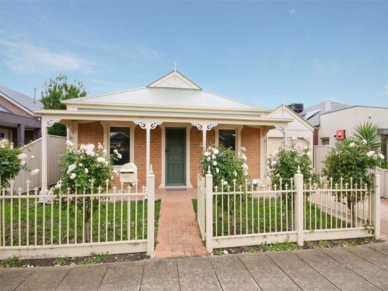 14 Long Island Circuit, Craigieburn VIC 3064