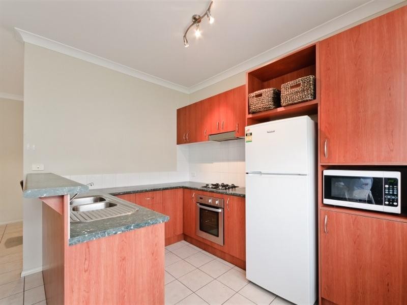 14 Long Island Circuit, Craigieburn VIC 3064