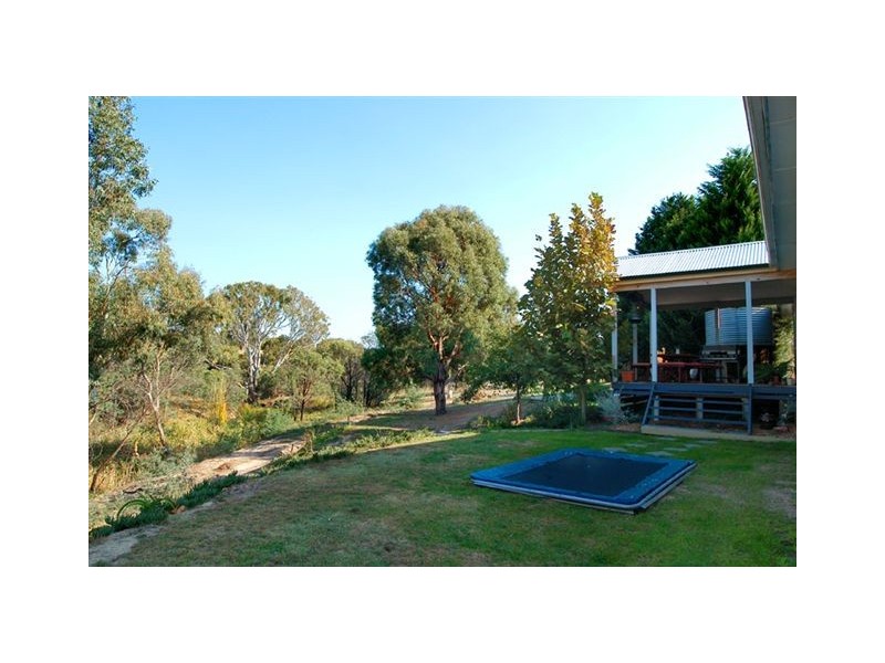 6 Cathery Court, Pyalong VIC 3521