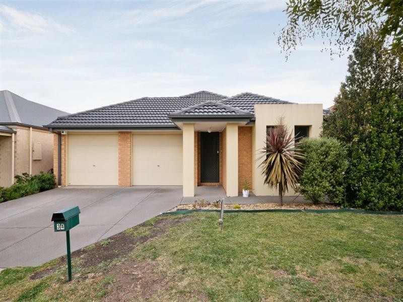 34 Long Island Circuit, Craigieburn VIC 3064