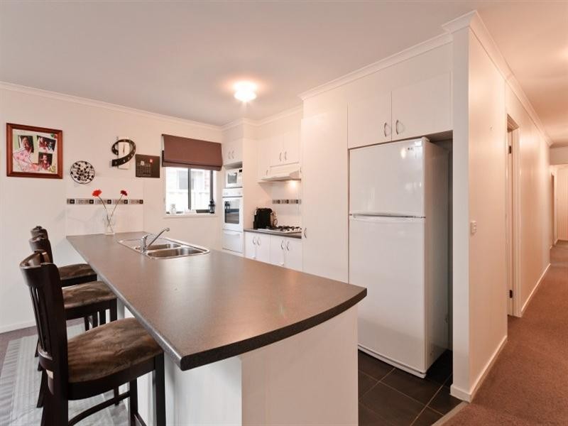34 Long Island Circuit, Craigieburn VIC 3064