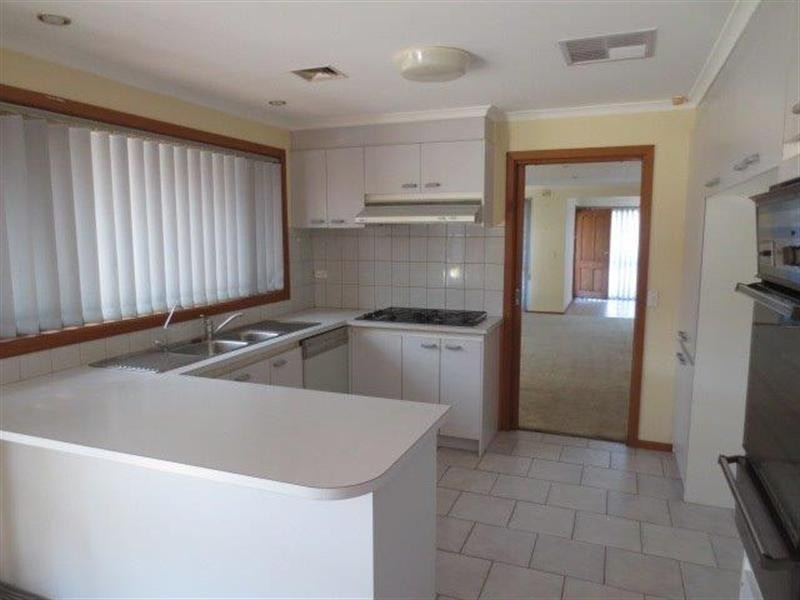 21 Abercarn Avenue, Craigieburn VIC 3064